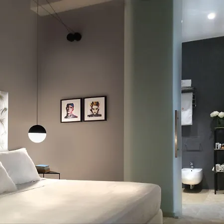 Cinquesuites Ortigia Bed and Breakfast 4*