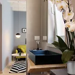 فندق مبيت وإفطار Cinquesuites Ortigia 4*