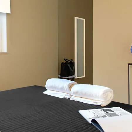 Cinquesuites Ortigia Bed & Breakfast 4*